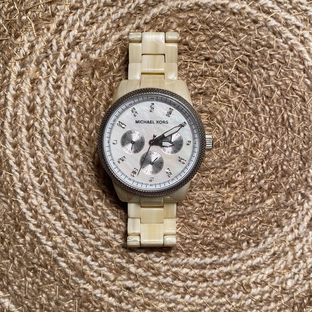Michael Kors Cream Watch